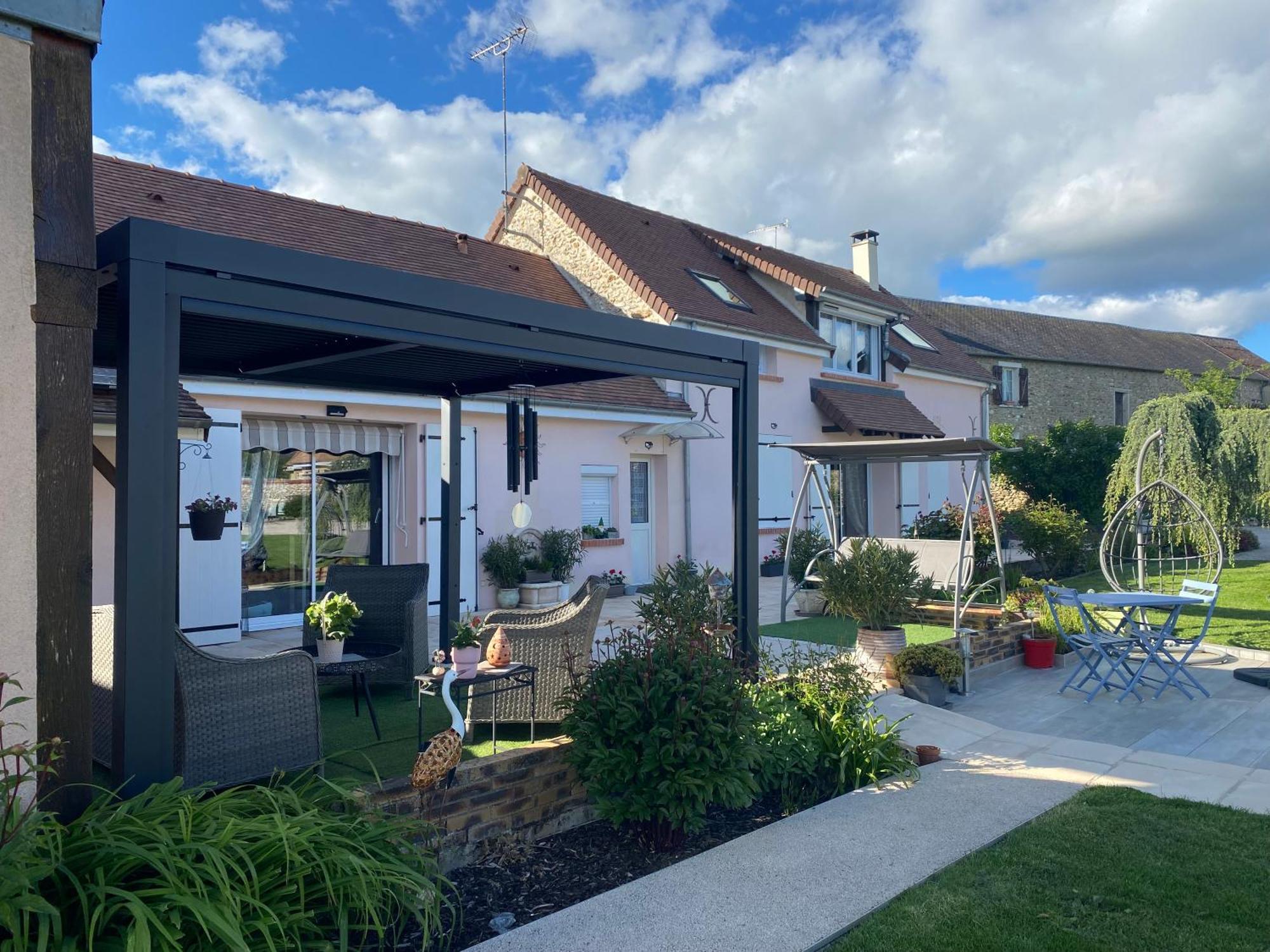 Une Parenthese Fleurie La Heuniere Buitenkant foto